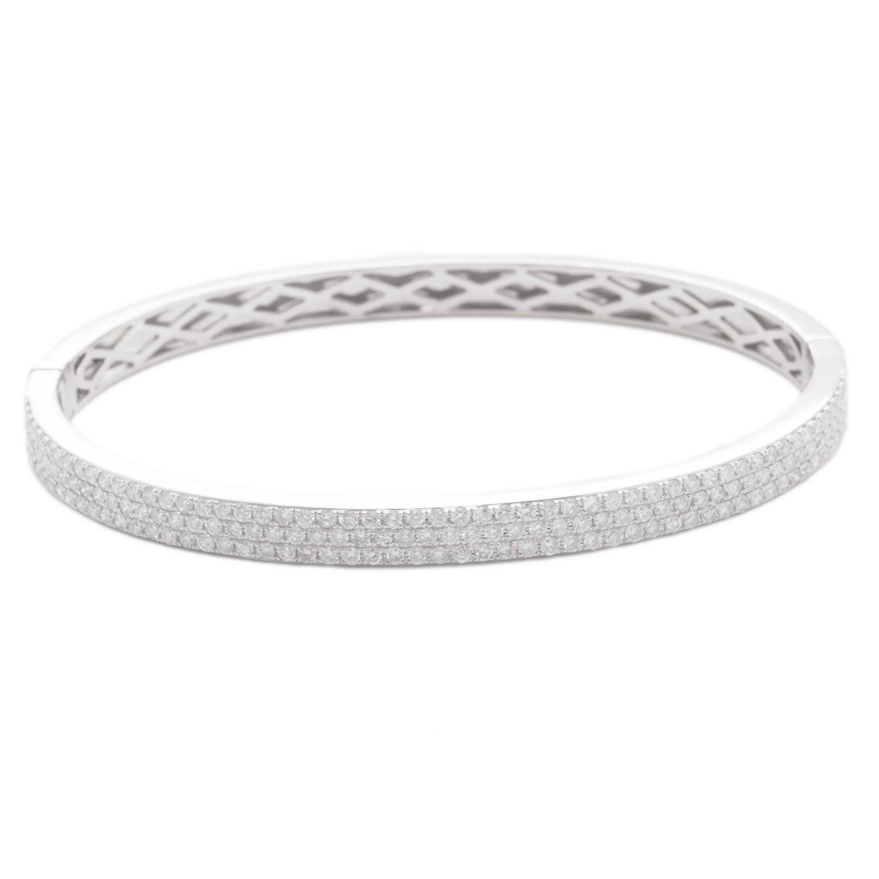 1.85ct 18k White Gold Diamond Bangle