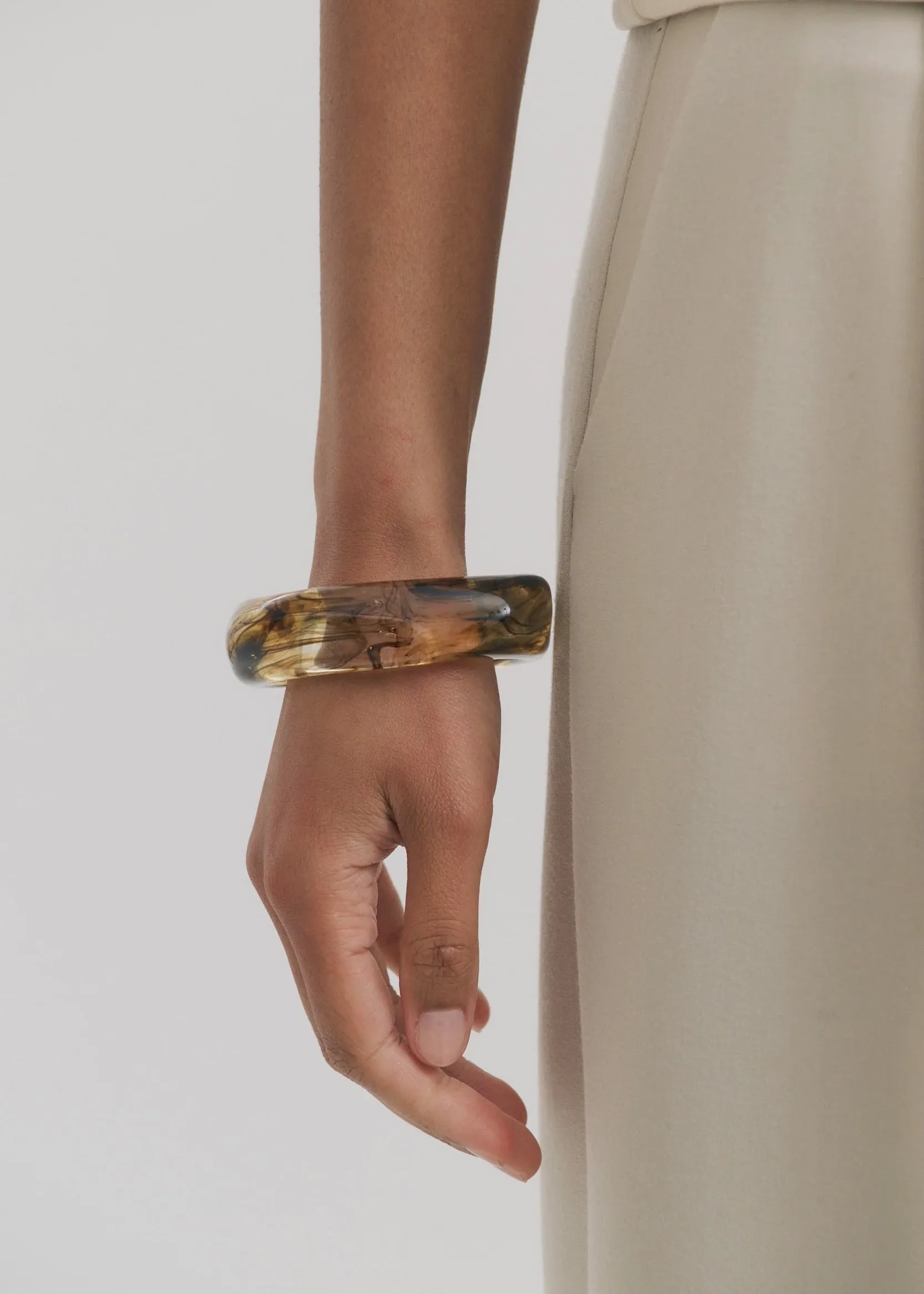 Anna Rossi Need It Now Bangle in Smoke