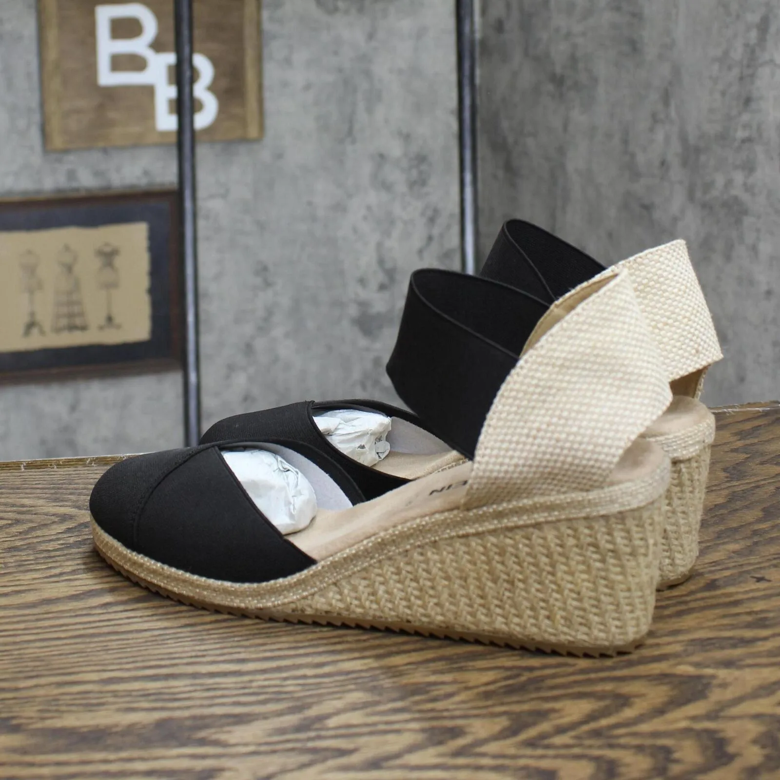 Anne Klein Women's Zoey Wedge Sandal ZOEY01F9 Black 8.5M