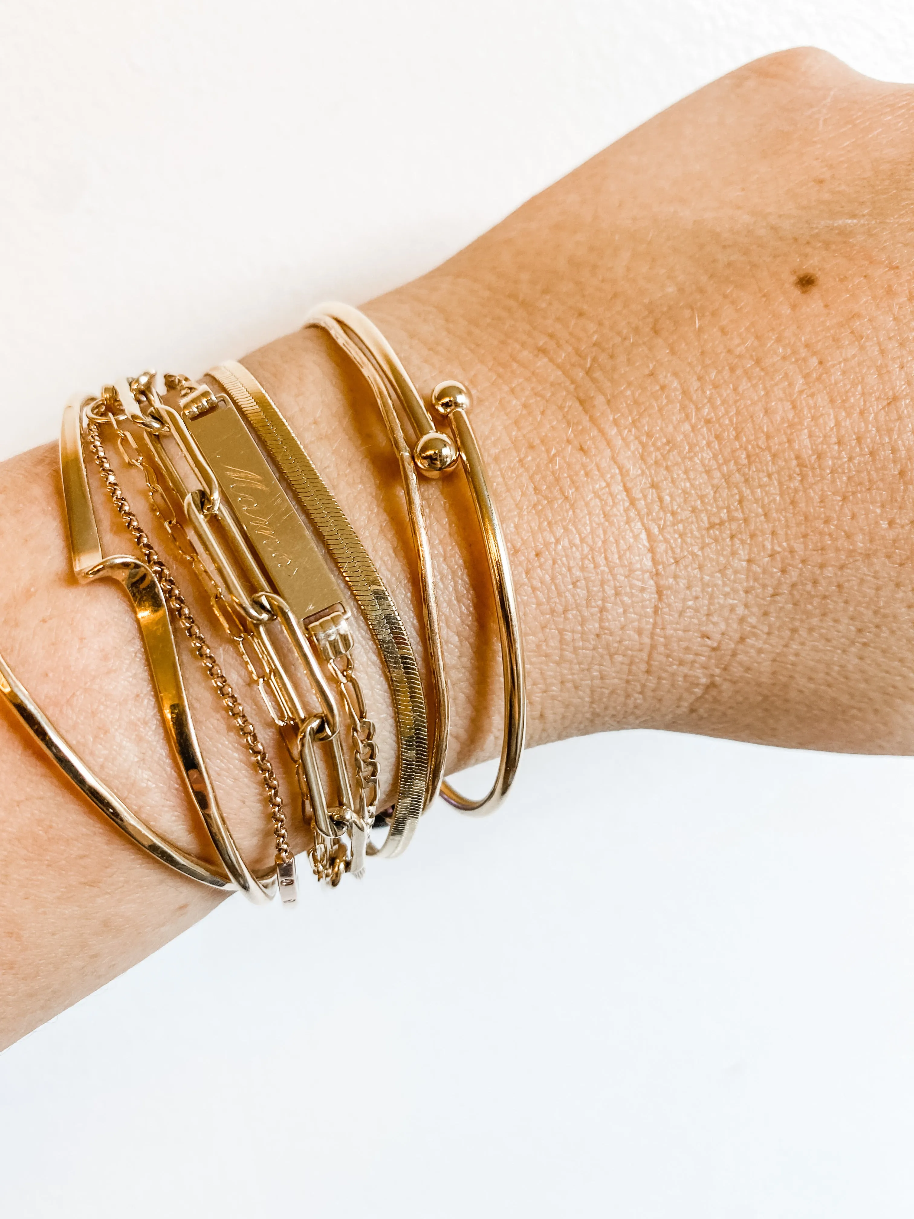 BALL BANGLE