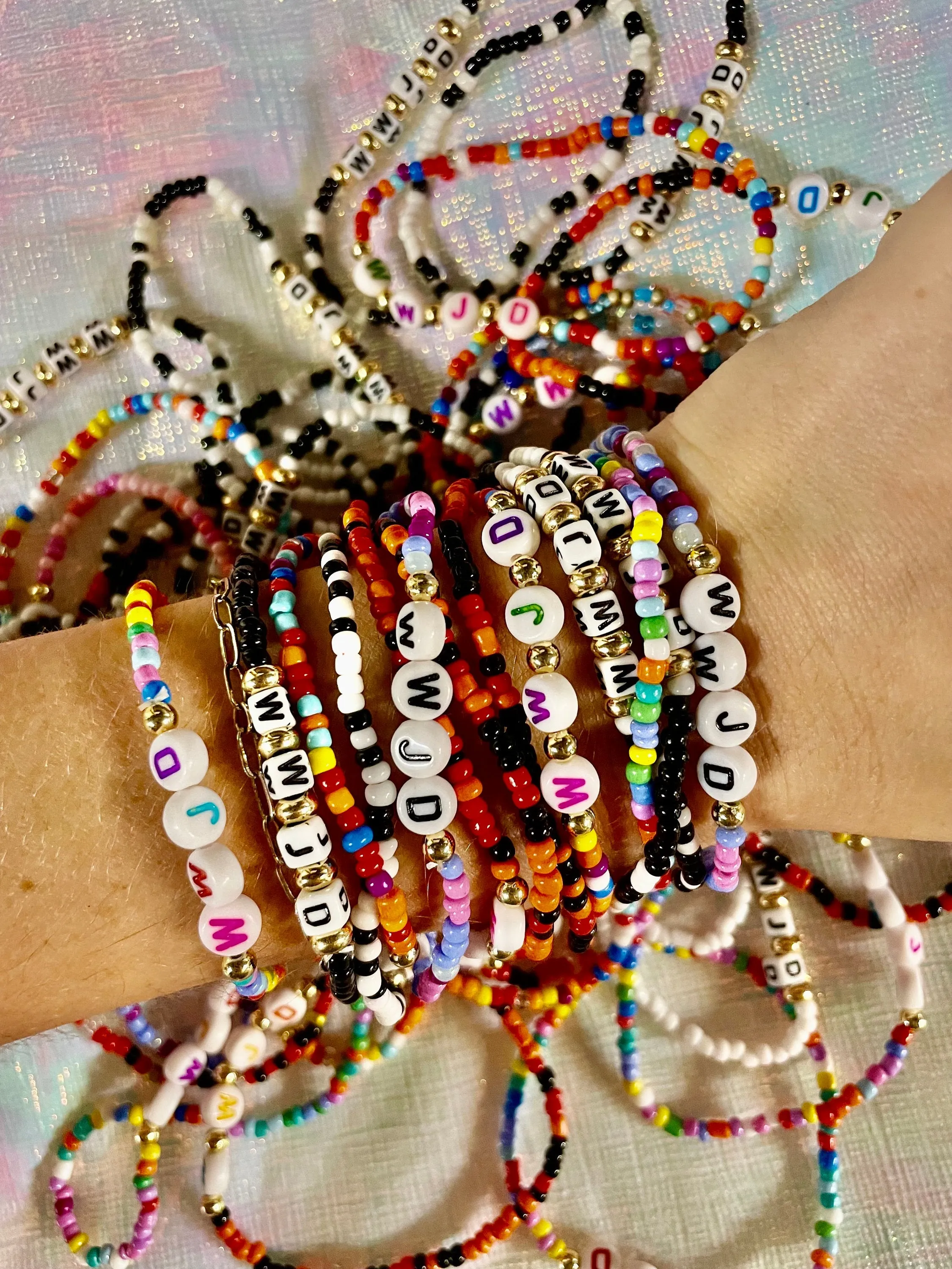 Beaded Bracelets - Jesus Bracelet - WWJD Bracelet - Stackable Bracelets - Bulk Beaded Braceletes - Christian Gift - Friendship Bracelets