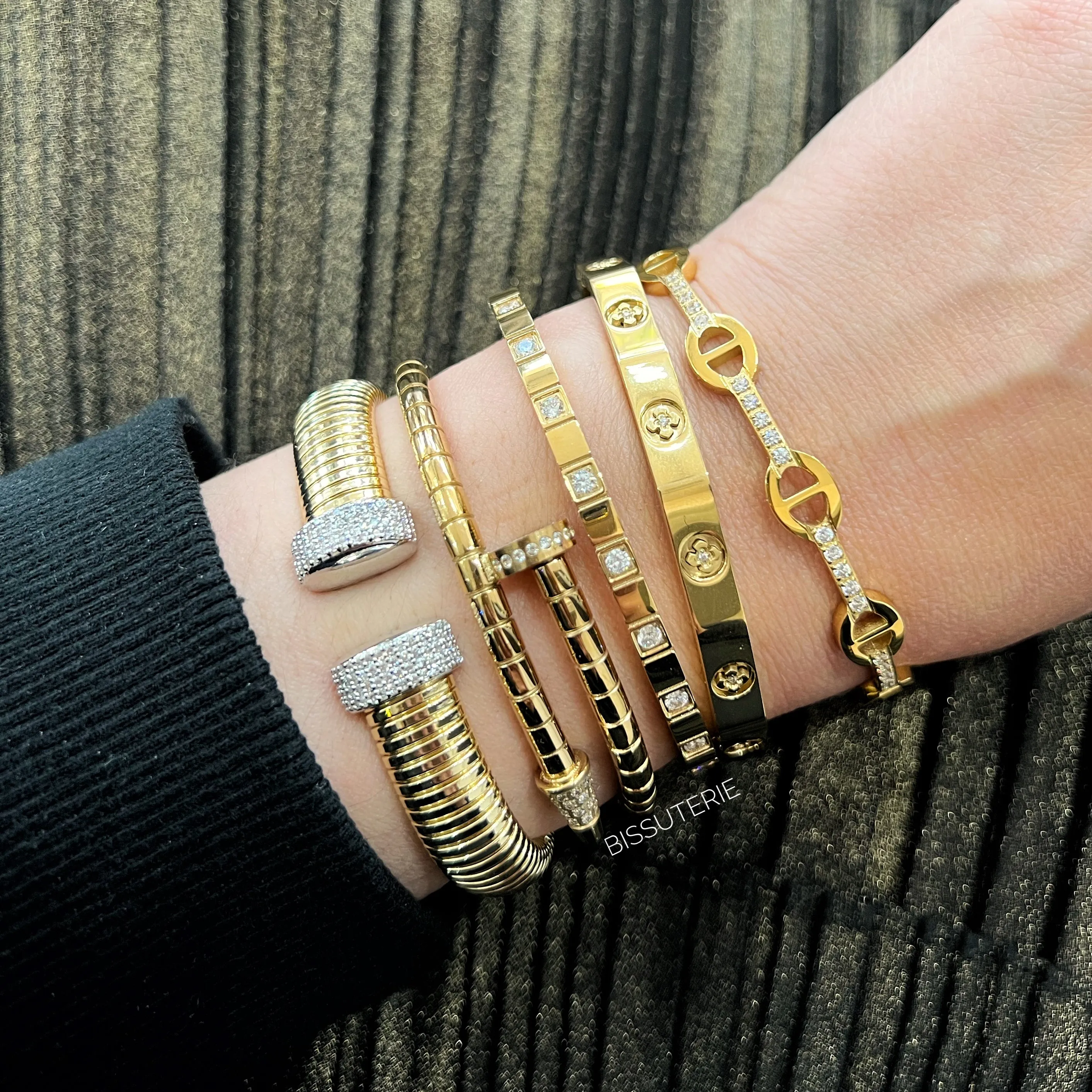 Clavo Pave Bangle
