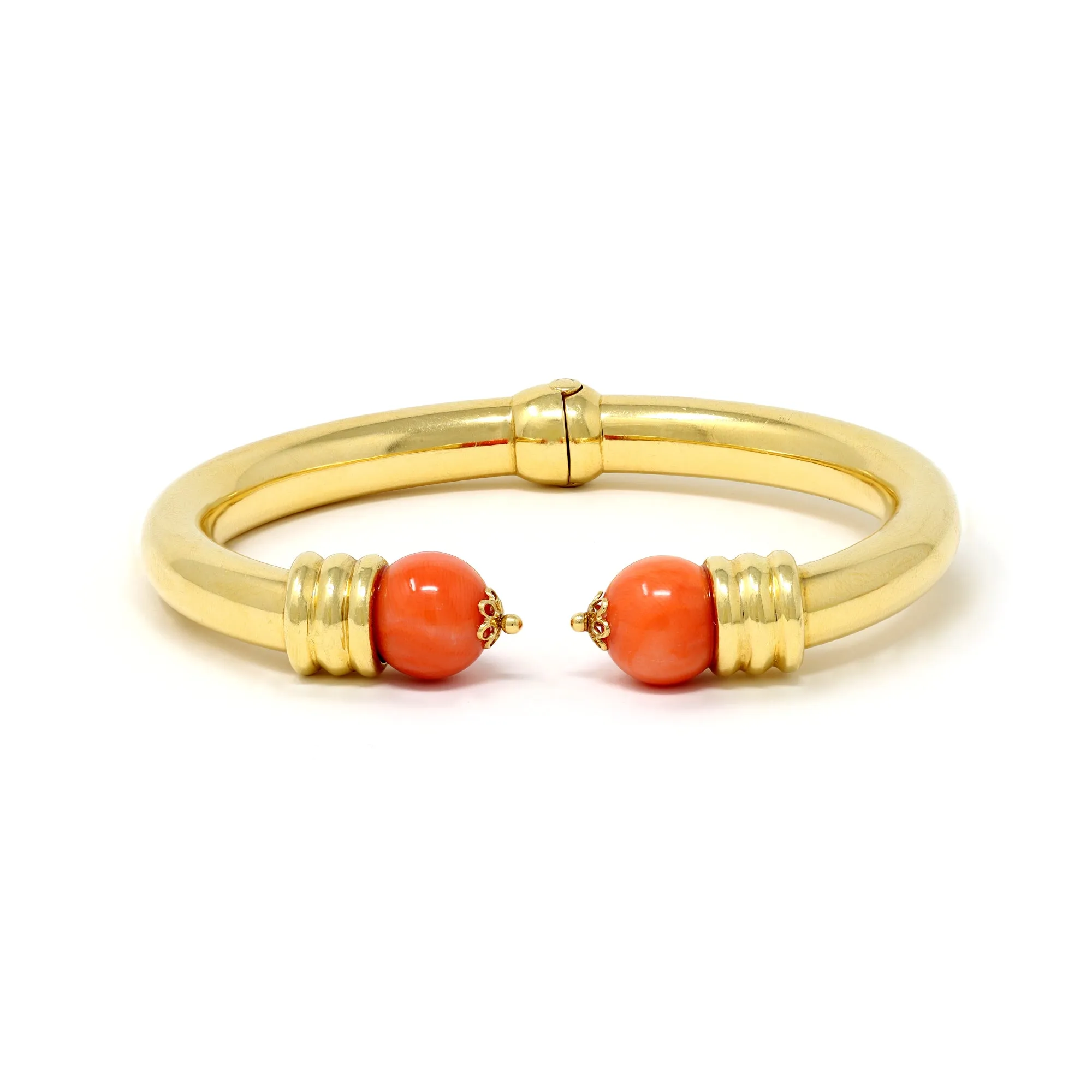 Coral Bead Bangle in 18K, Circa 1980