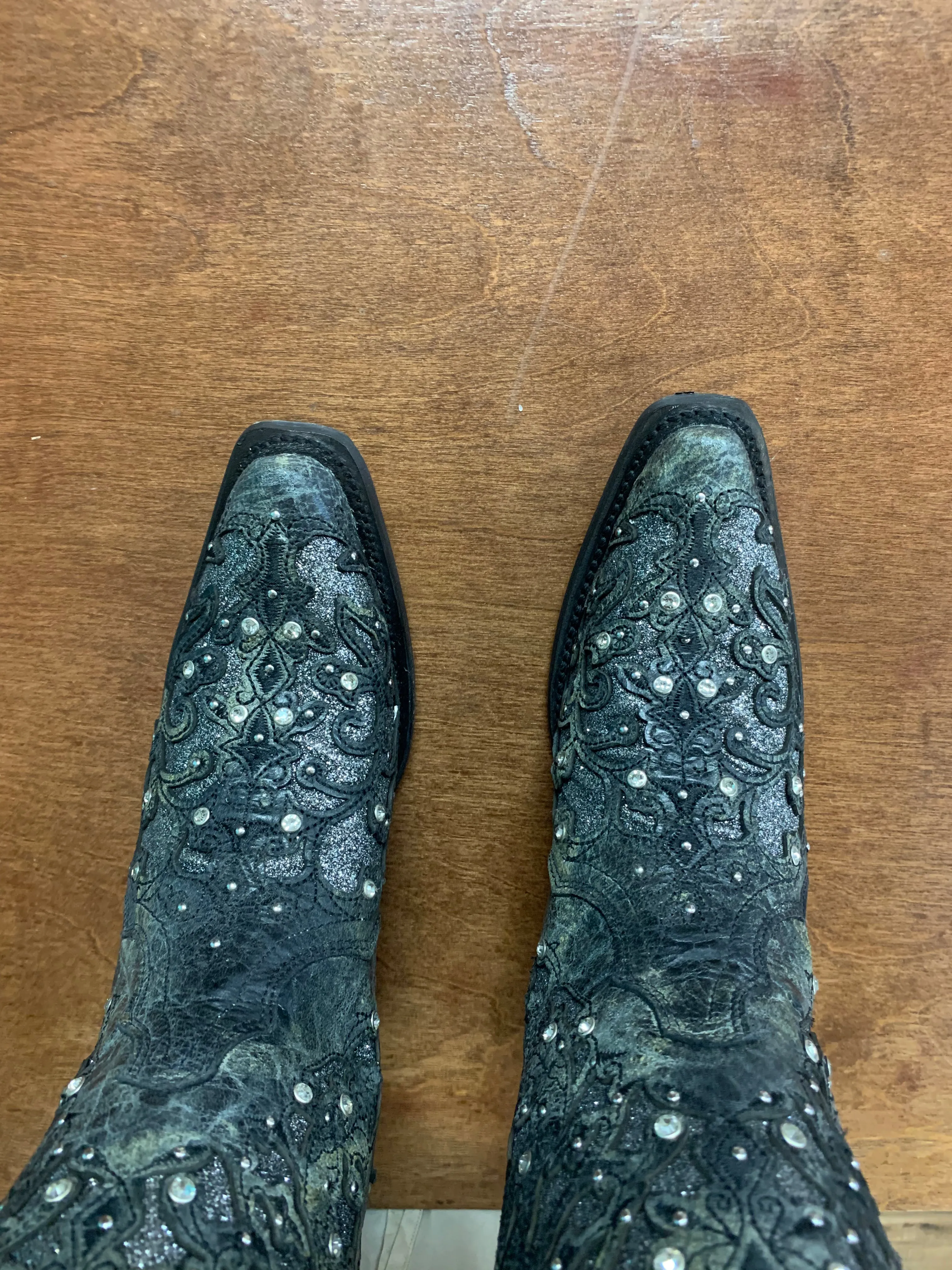 CORRAL LADIES GREY GLITTER INLAY/CRYSTALS SNIPED TOE BOOT STYLE A3672