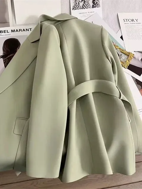 Elegant Lola Women's Blazer