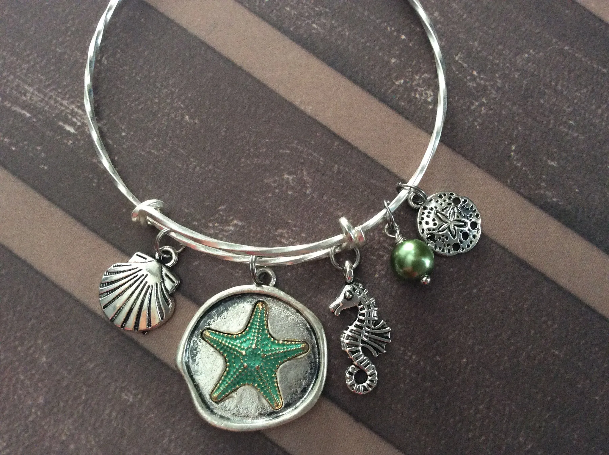Expandable Nautical Bracelet Ocean Green Starfish Seashell Seahorse Sand Dollar and Pearl Twisted Matte Silver Adjustable Wire Bangle Gift