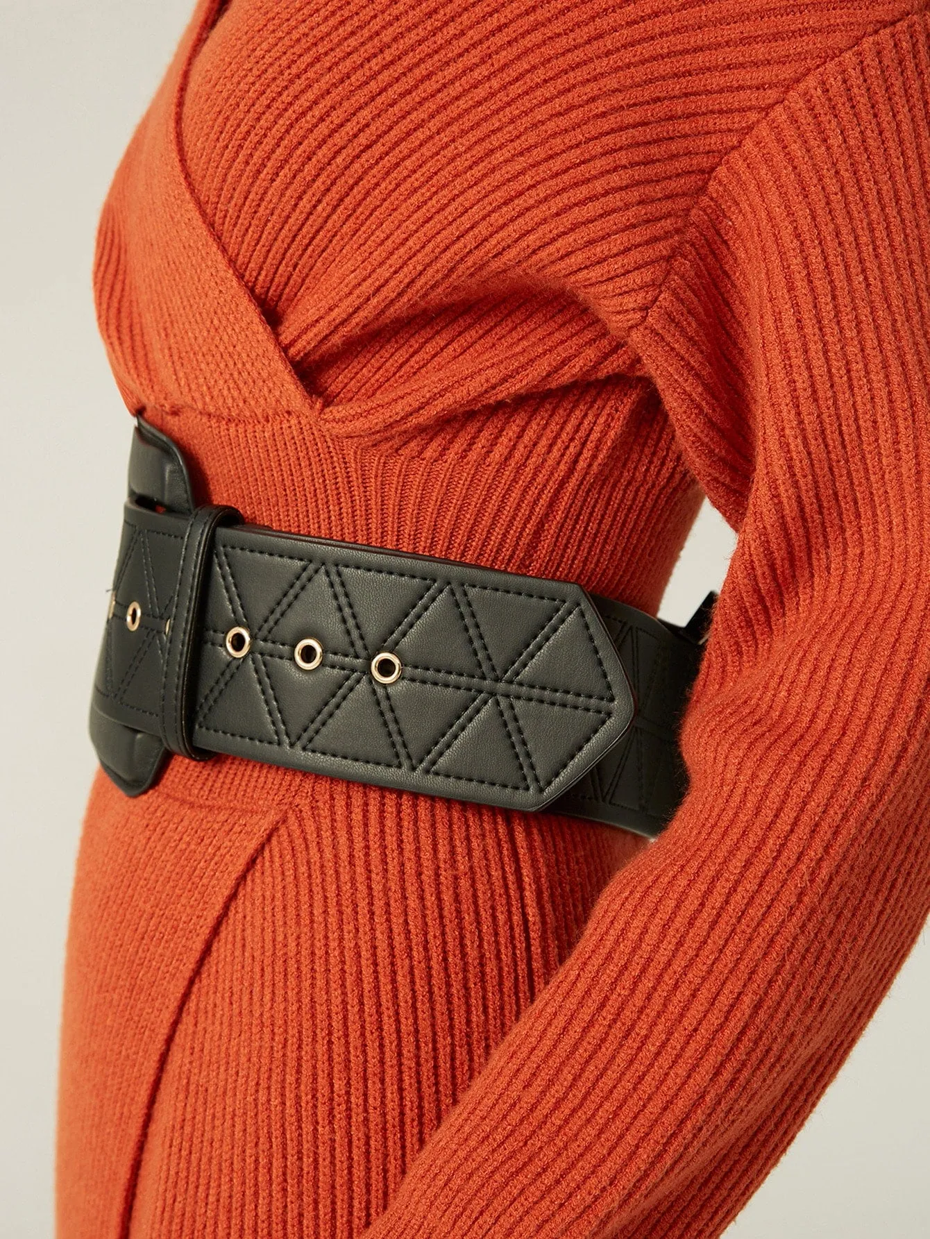 EYELET DETAIL SQUARE BUCKLE WIDE BELT - Black