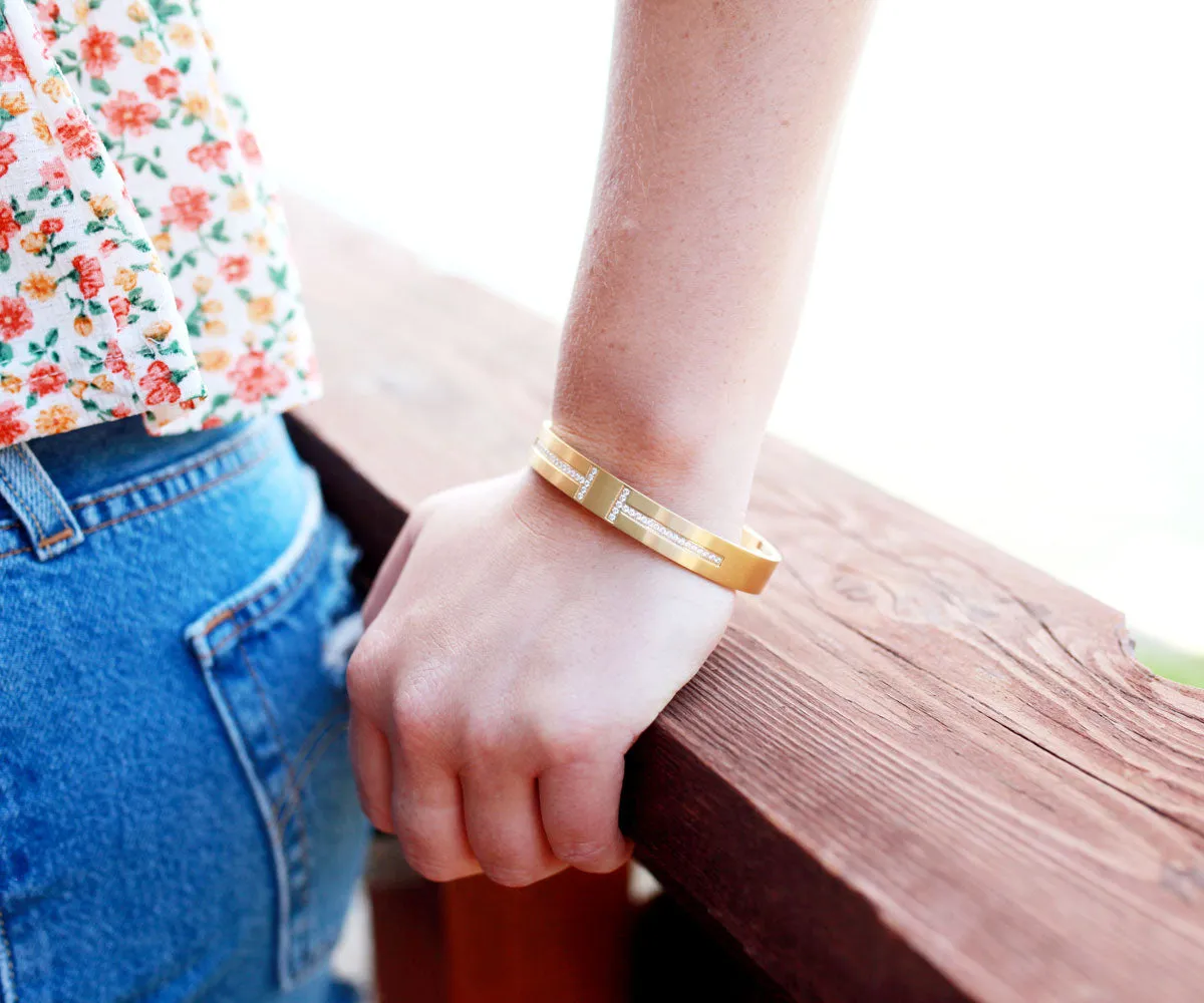 Harmony Pave Gold Bangle Bracelet