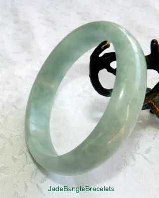 JBB Favorite-Classic Good Green Burmese Jadeite Bangle Bracelet 57mm (JBB3231)