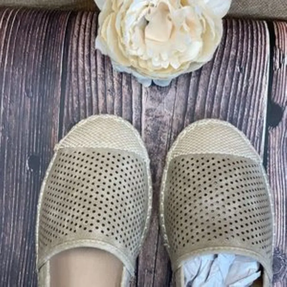 Journee Beige Rosela Espadrille Flats 8.5M