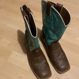 Justin western boots