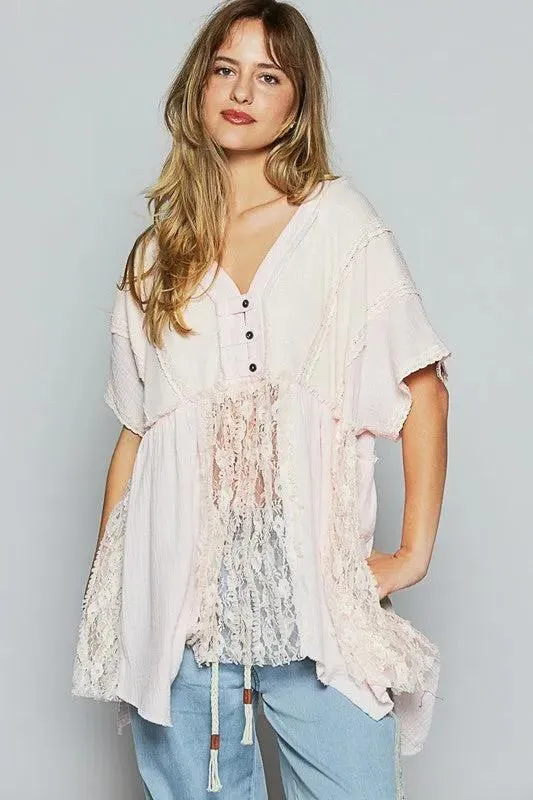 Lace-Trim V-Neck Pink Knit Top – Feminine & Stylish Wardrobe Essential