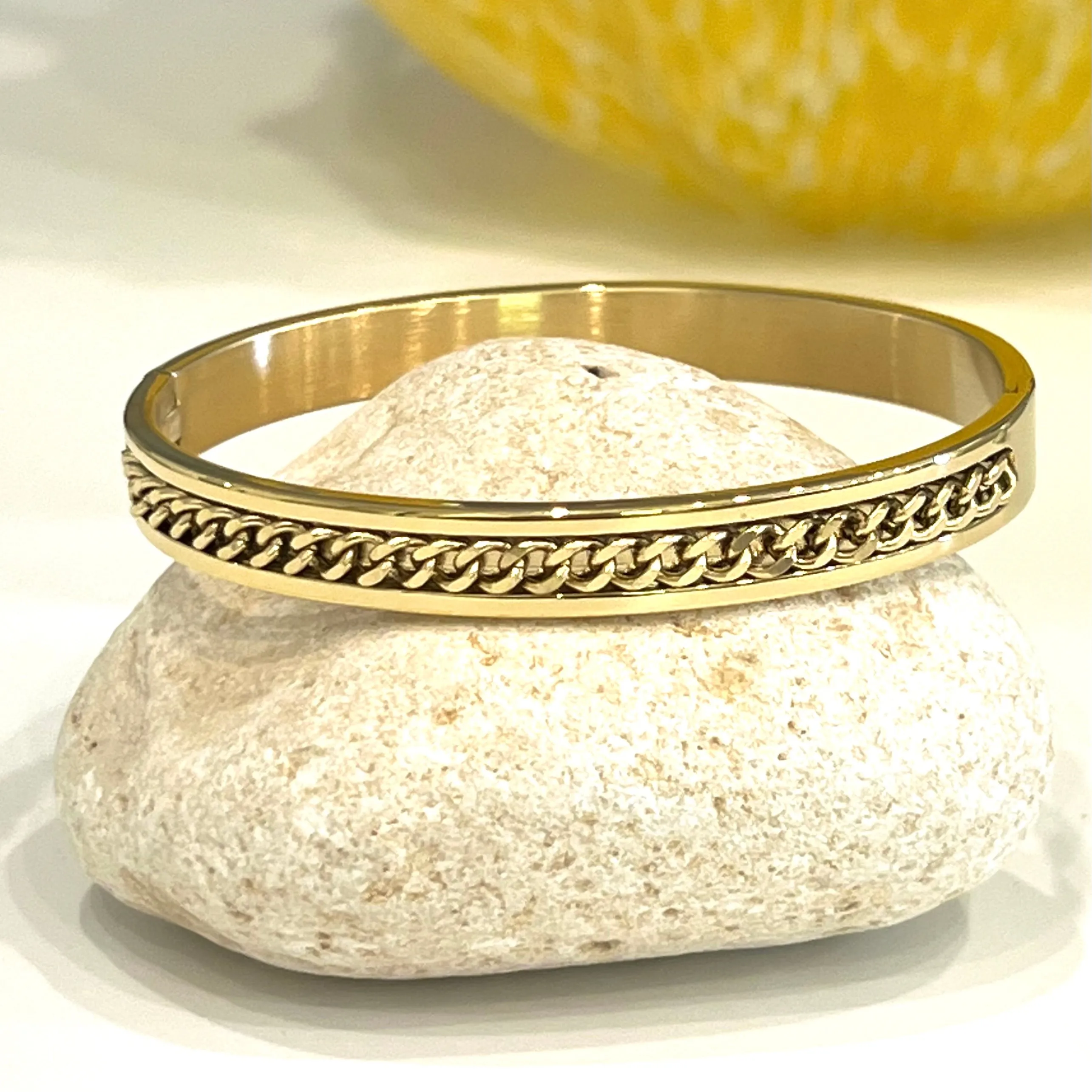 Men & Women 18K Gold Plated Inlaid Chain Bangle Bracelet.