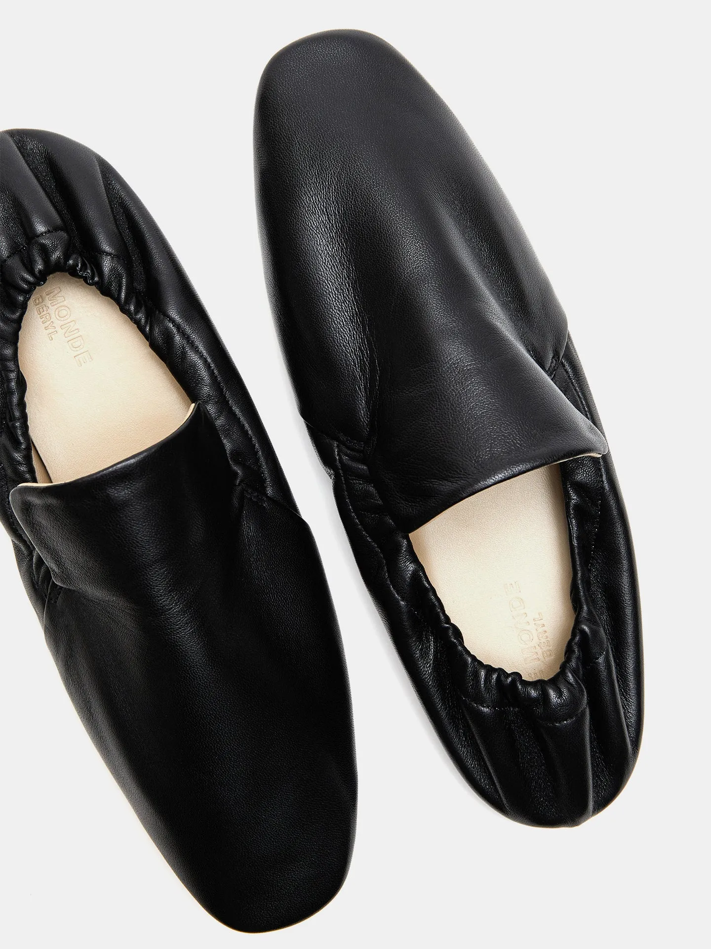 Moccasin / Black Leather