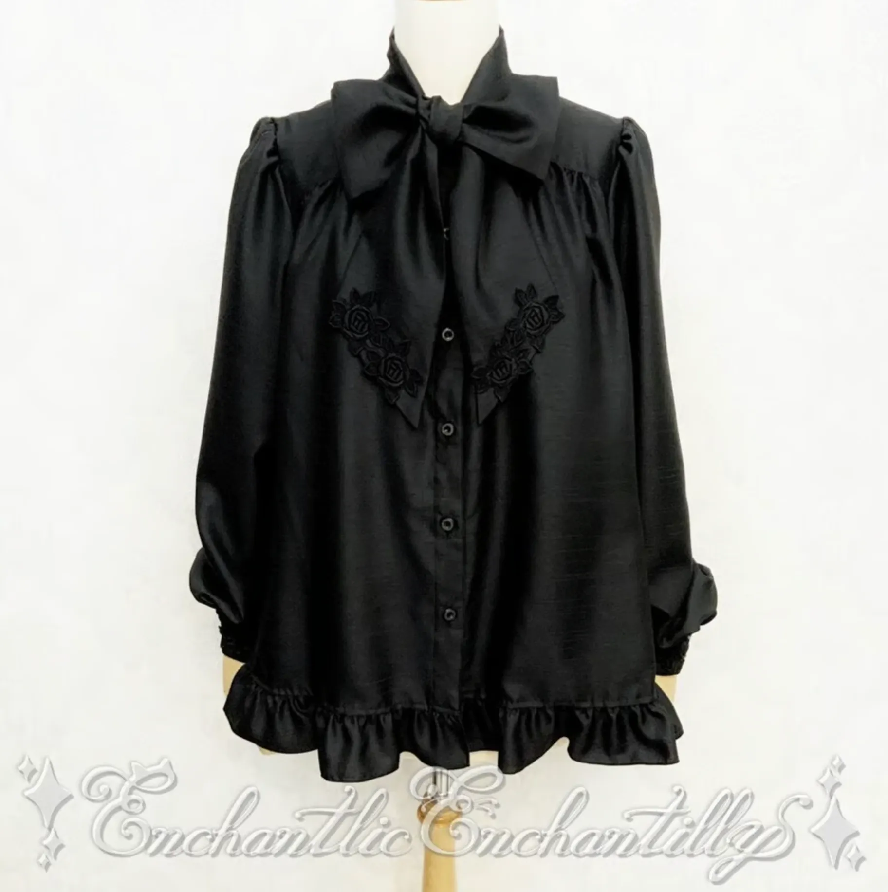 Noble Ribbon Tie Blouse
