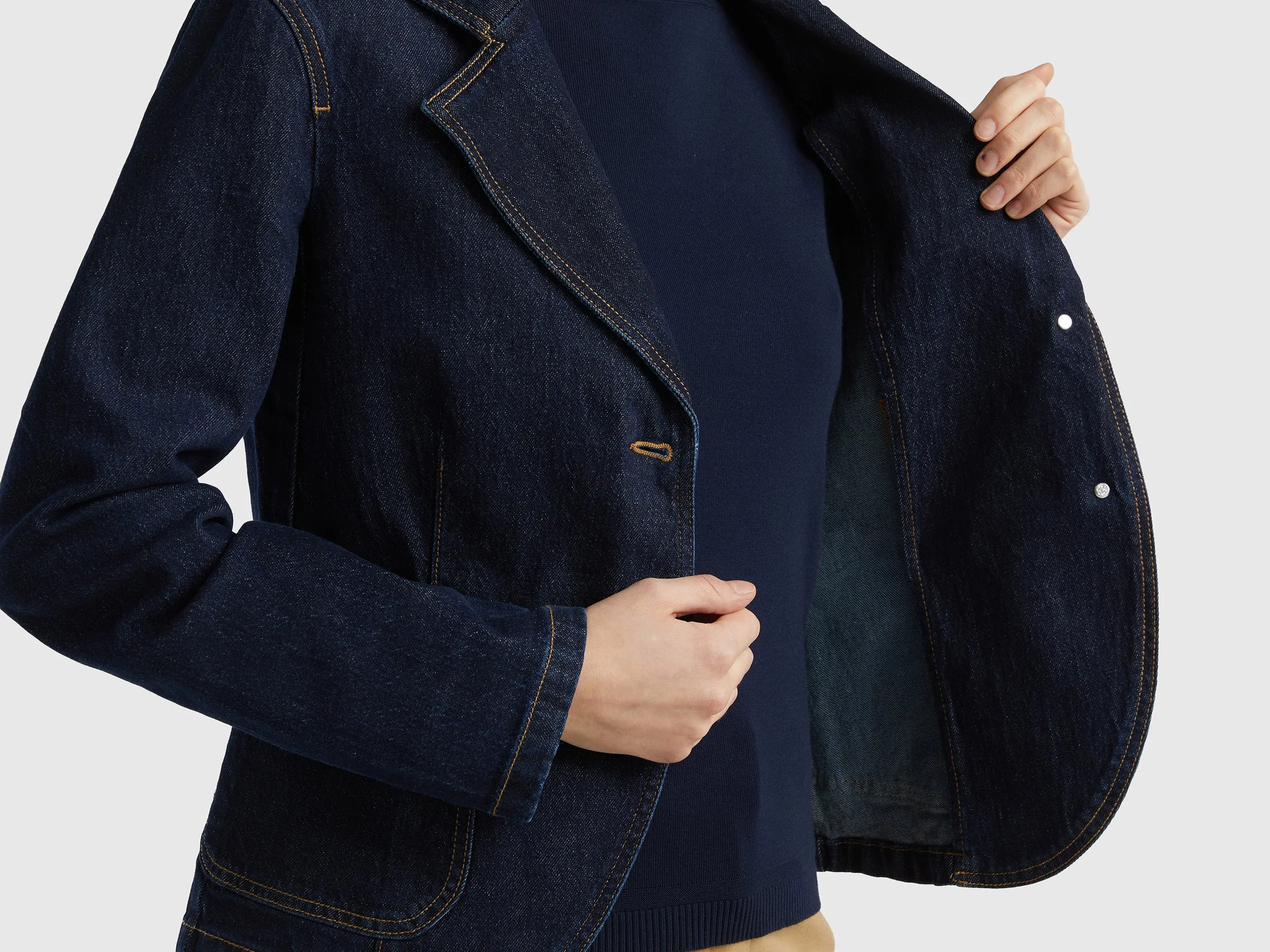 Notched Lapel Collar Solid Blazer