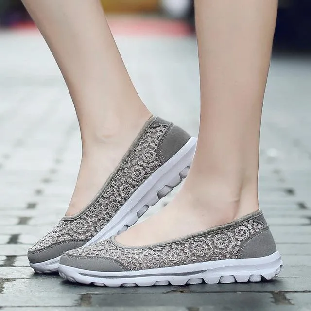 Plus Size New Pierced Lace Women Flats Shoes