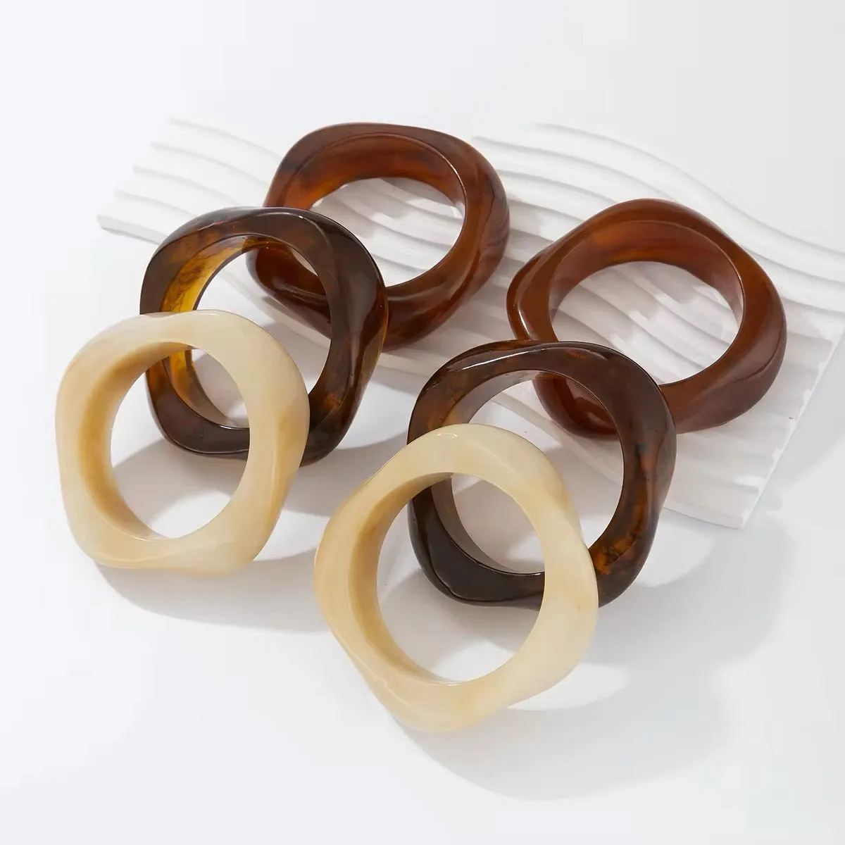 Retro Aesthetic Exaggerated Irregular Big Acrylic Bangle Bracelets