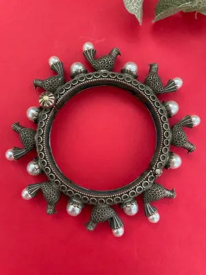 Silver Oxidized Birds with Pearl Design Bangle kadas