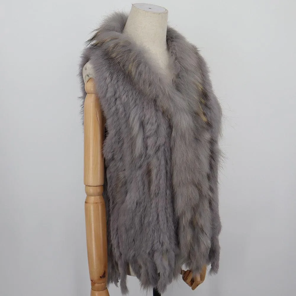 Sleeveless Vest with Fur Tassel and Natural Collar for High-End Women