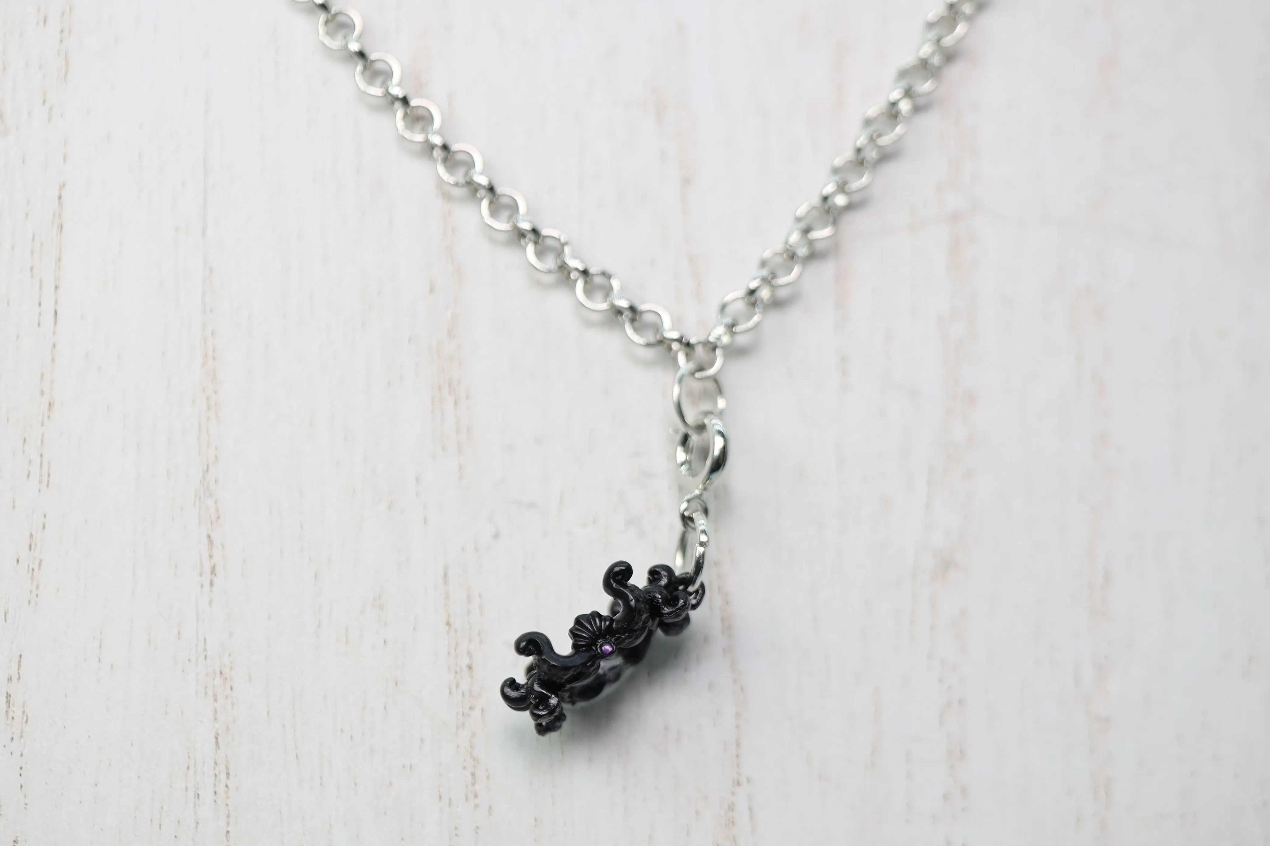 Traveler's Trinkets: Abyss Crown Charm