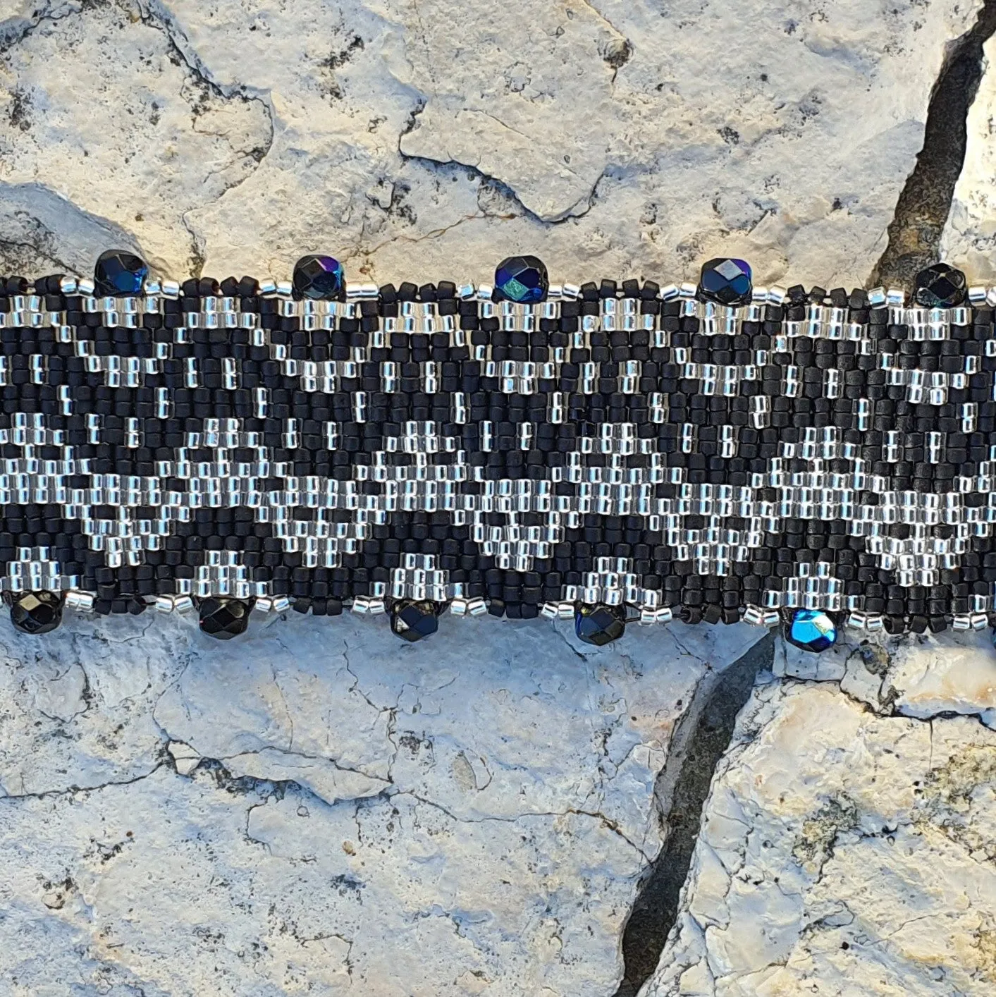 Vertical Peyote Pattern - Bracelet ONDULATIONS