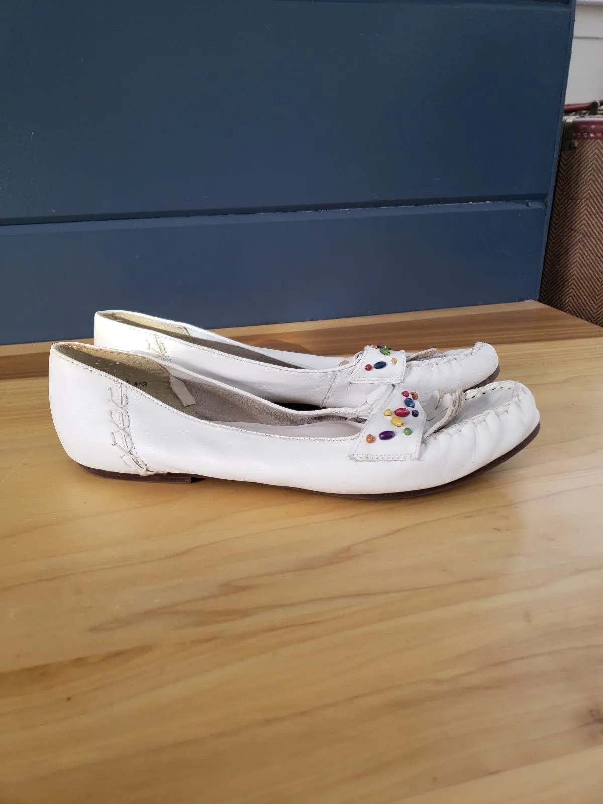 Vintage White Leather Moccasin Style Flats