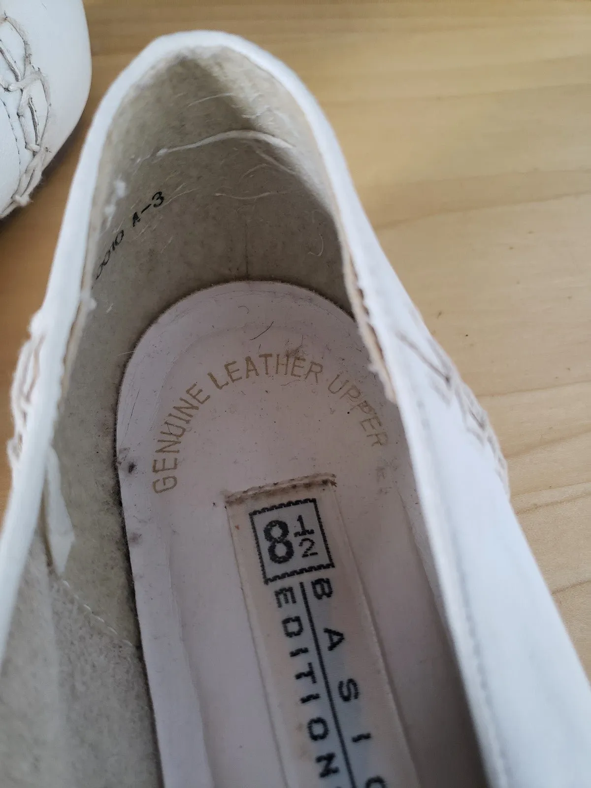 Vintage White Leather Moccasin Style Flats