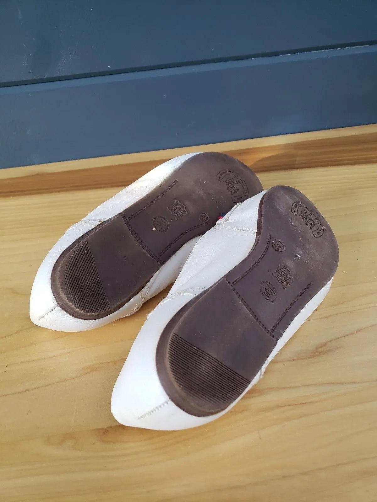 Vintage White Leather Moccasin Style Flats
