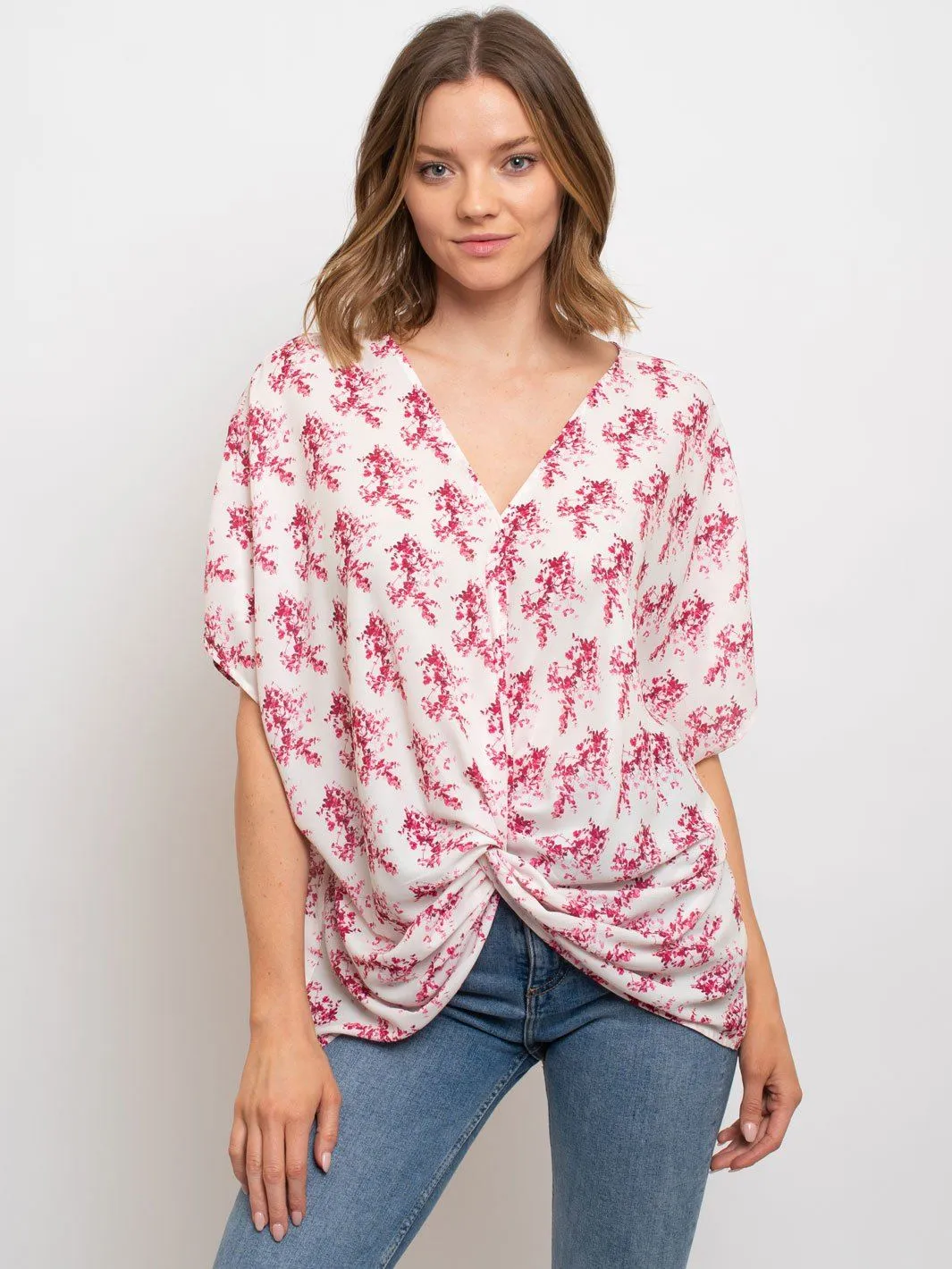 WOMEN'S 3/4 SLEEVE FLORAL FRONT TWIST TOP
