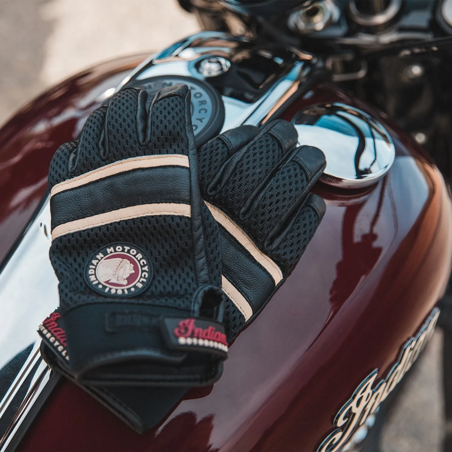 Women's Arlington Mesh Glove, Black
