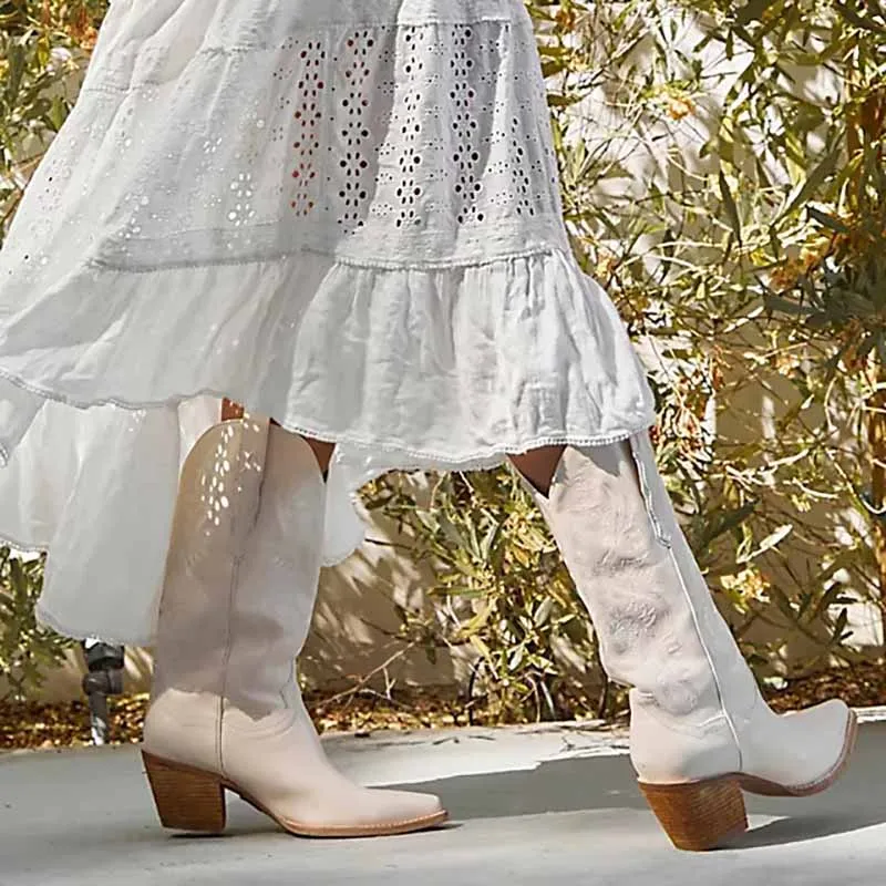 Women's Embroidered Bootie Western Cowboy Boots
