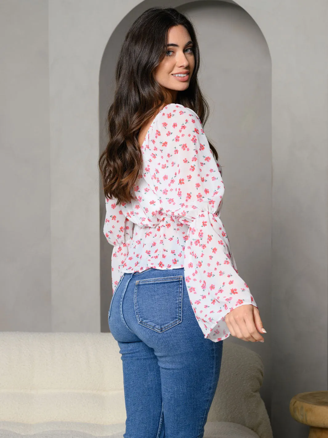 WOMEN'S LONG BELL SLEEVE FRONT RUCHING FLORAL TOP