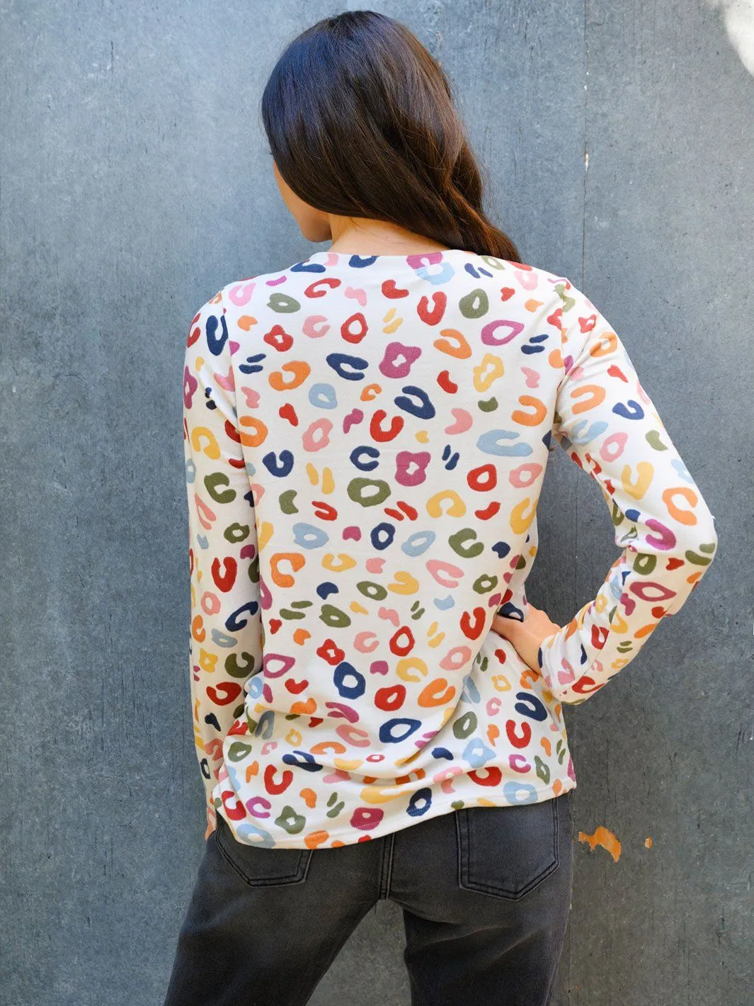 WOMEN'S LONG SLEEVE ANIMAL PRINT TOP