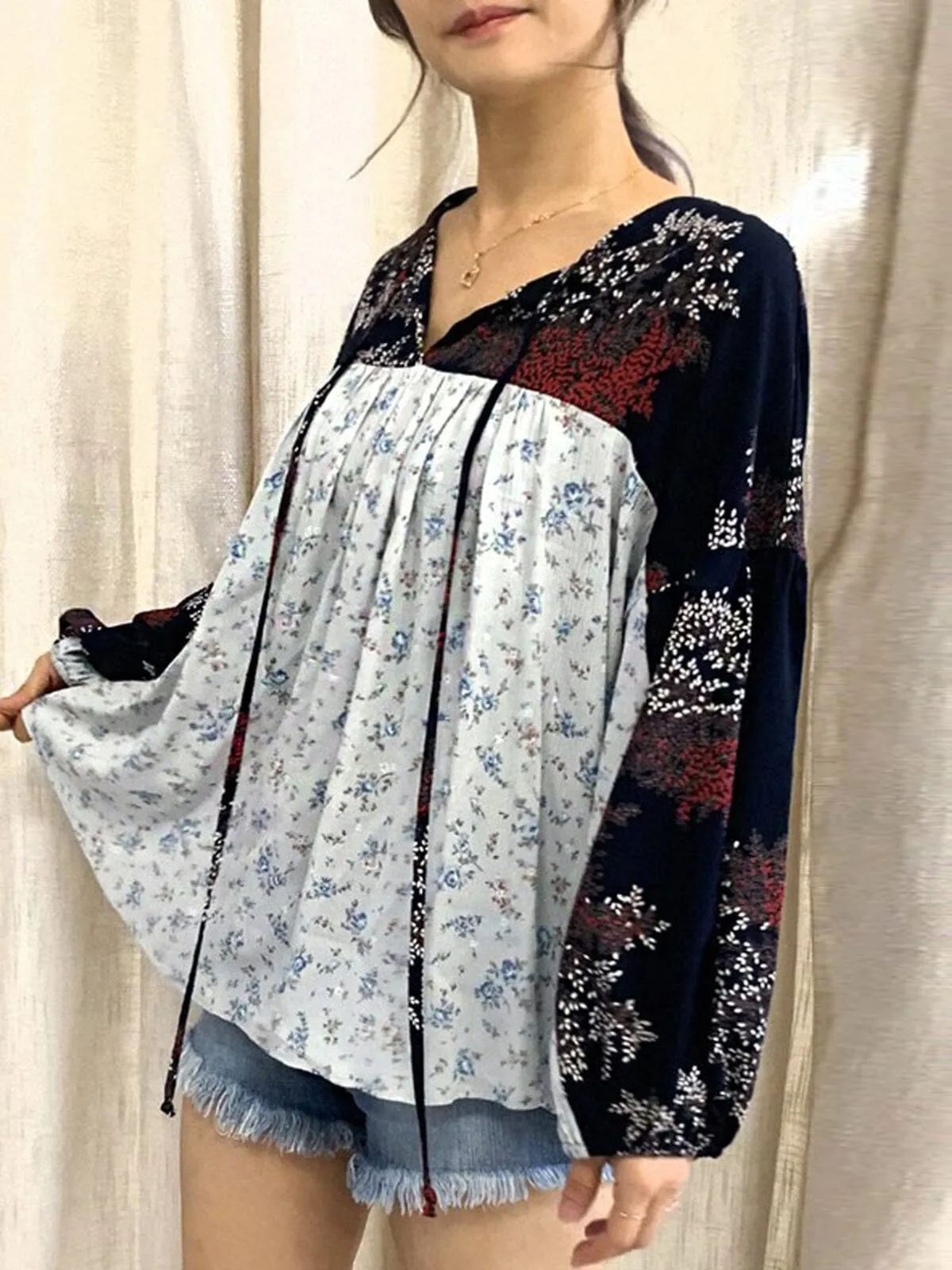 WOMEN'S LONG SLEEVE FRONT TIE FLORAL TUNIC TOP